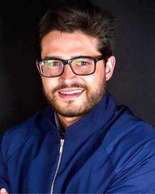Dr. Gabriel Noro